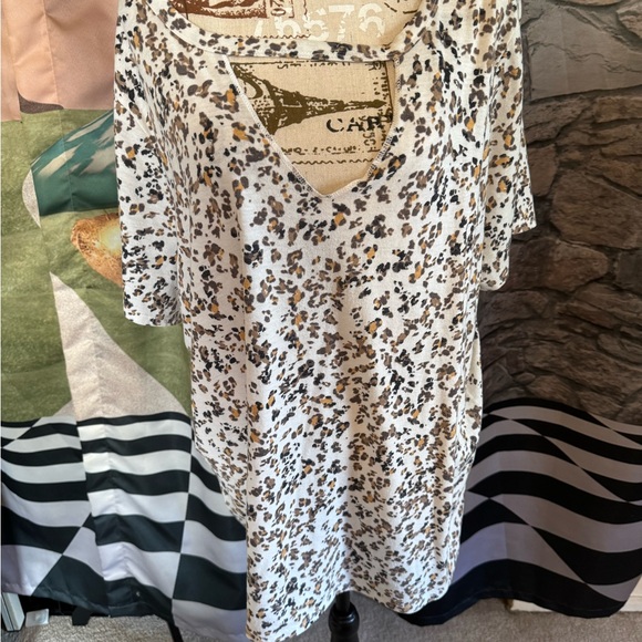 Lane Bryant white leopard print blouse - Picture 1 of 4